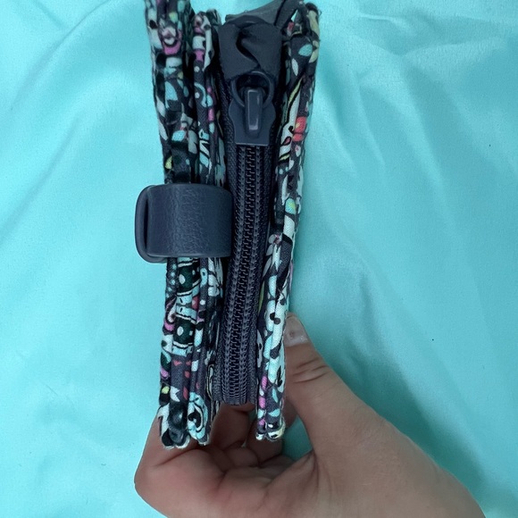 Vera Bradley Iconic RFID small wallet - Picture 3 of 7
